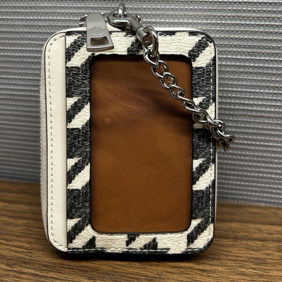 Coach Black and Cream Houndstooth Wallet - Picture 2 of 3